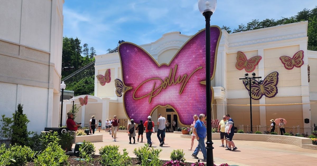 A Cozy Weekend Guide to Pigeon Forge A Cozy Weekend Guide to Pigeon Forge