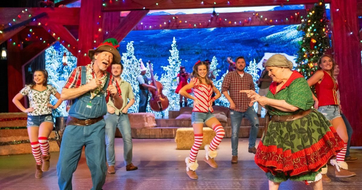 6 Best Christmas Shows Shows in Pigeon Forge for the Holidays