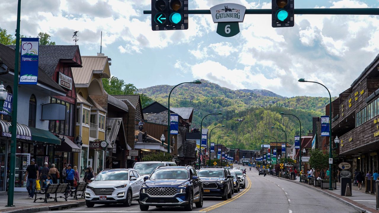 A bustling downtown Gatlinburg street with charming shops and restaurants.