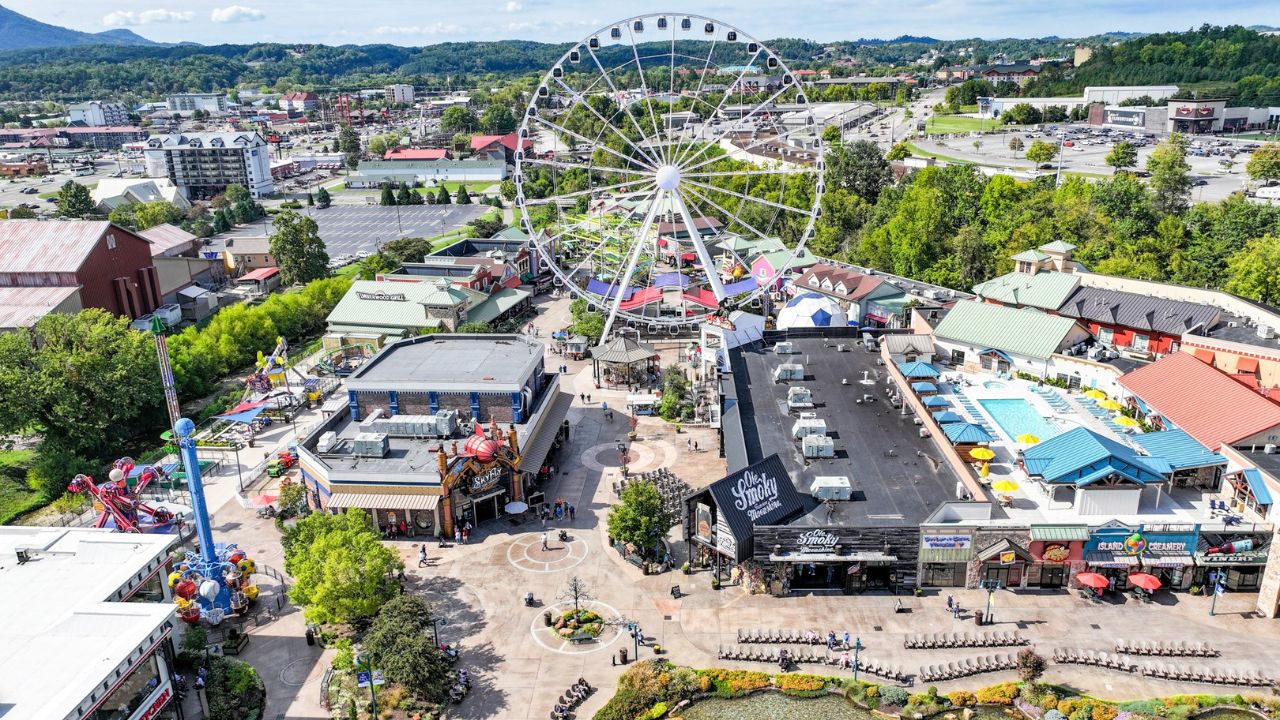 Do You Have to Pay to Get Into The Island in Pigeon Forge? A Complete Guide for Visitors Do You Have to Pay to Get Into The Island in Pigeon Forge? A Complete Guide for Visitors