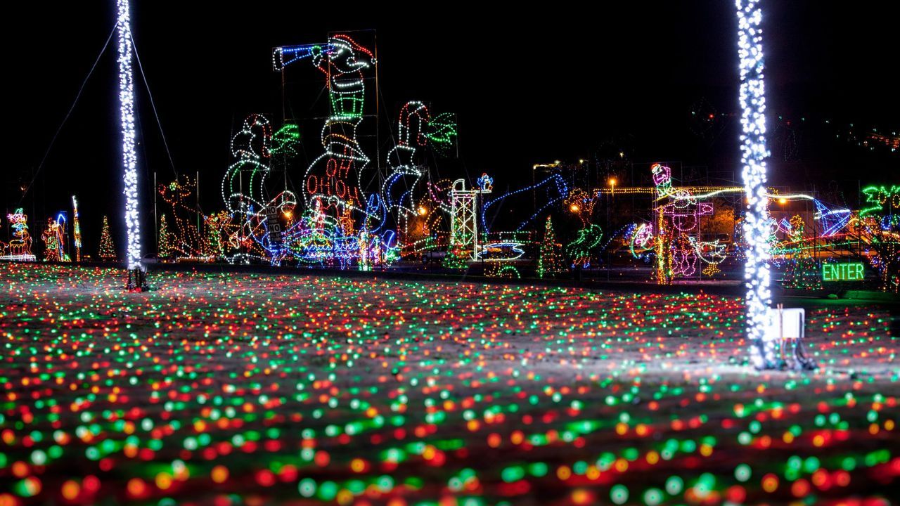 Twinkling Holiday Lights at Shadrack's Christmas Wonderland Twinkling Holiday Lights at Shadrack's Christmas Wonderland