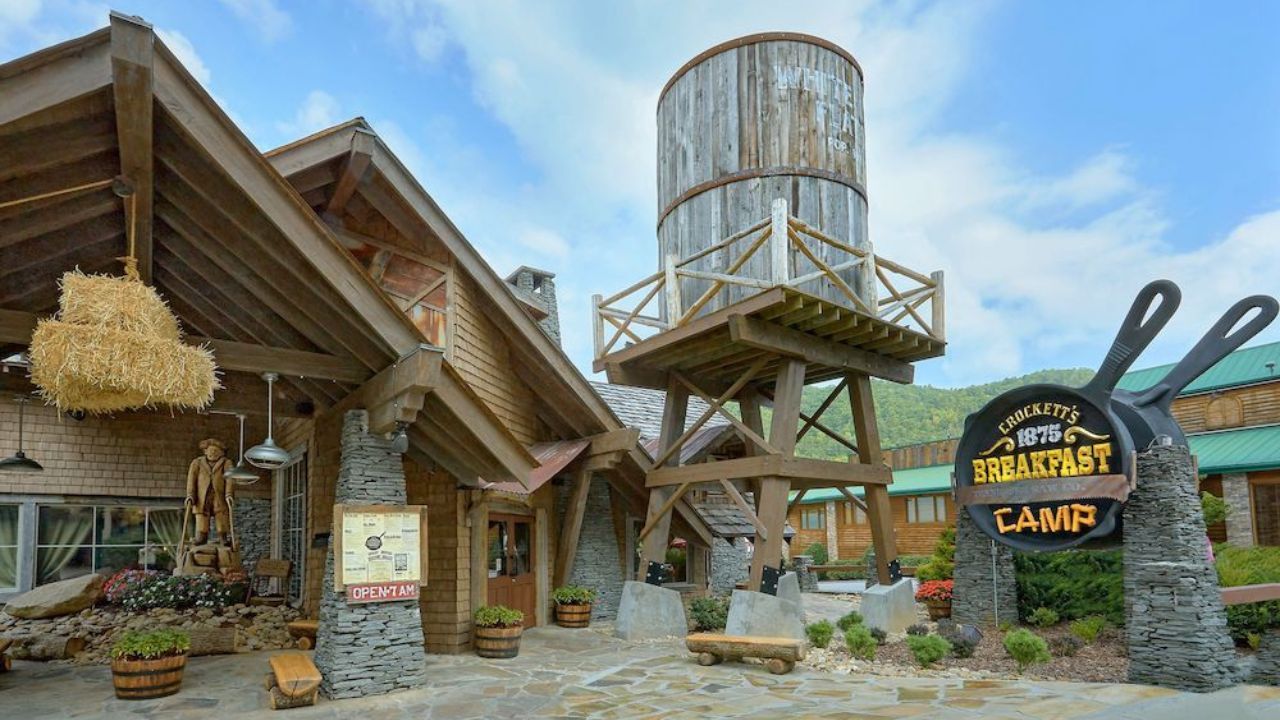 Start Your Day at One of These 3 Gatlinburg Breakfast Spots Start Your Day at One of These 3 Gatlinburg Breakfast Spots