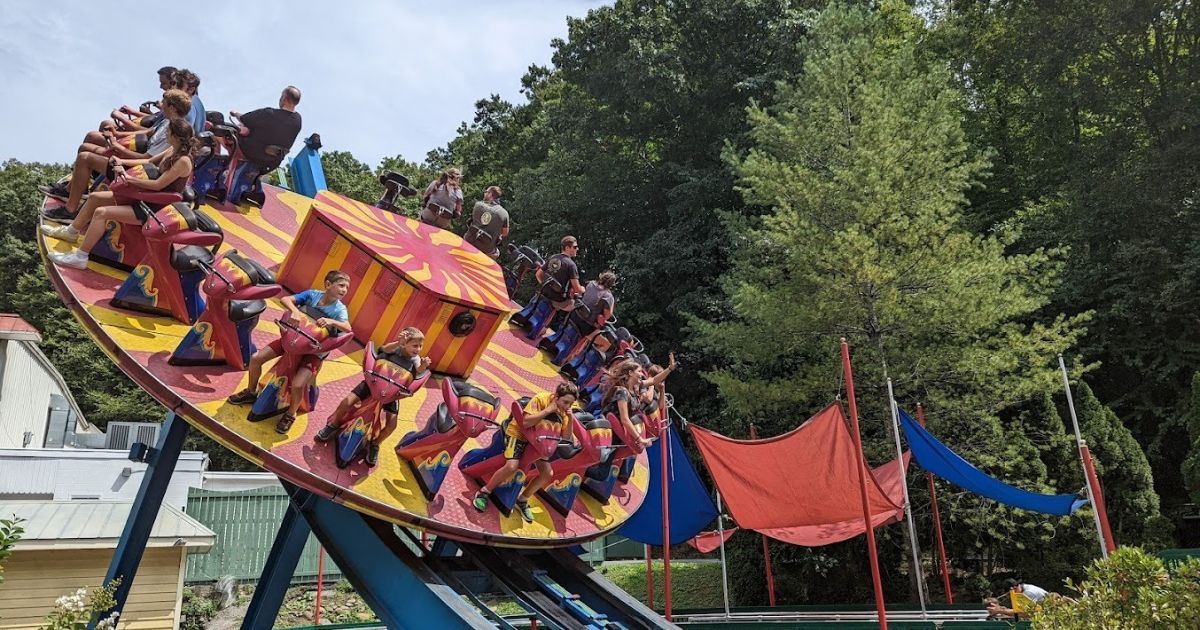 Top 9 Kid-Friendly Rides at Dollywood Top 9 Kid-Friendly Rides at Dollywood