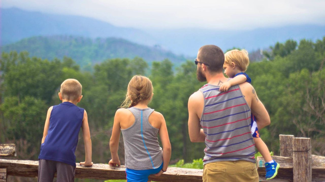 4 Reasons to Rent a Cabin for Dad this Father's Day 4 Reasons to Rent a Cabin for Dad this Father's Day