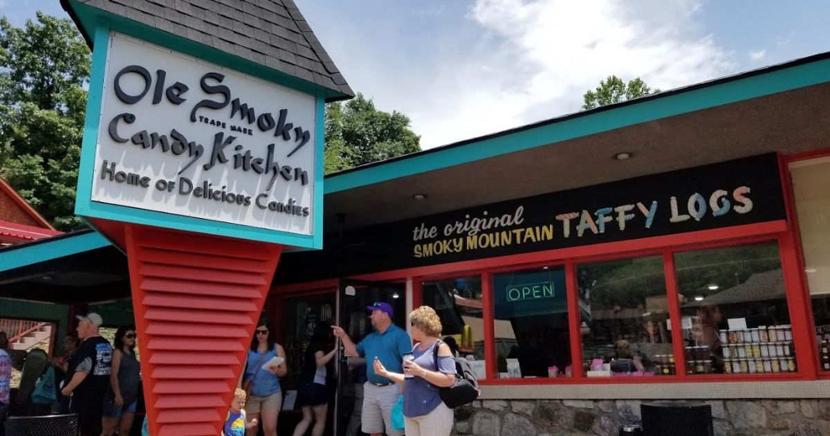 Best Local Shops to Visit During Your Winter Stay in Gatlinburg