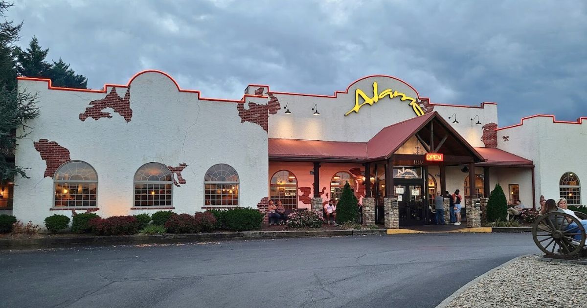 Restaurants That Take Reservations in Gatlinburg and Pigeon Forge Restaurants That Take Reservations in Gatlinburg and Pigeon Forge