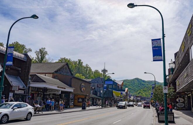 Insider Tips and Tricks for Planning the Perfect Vacation in Gatlinburg Tennessee