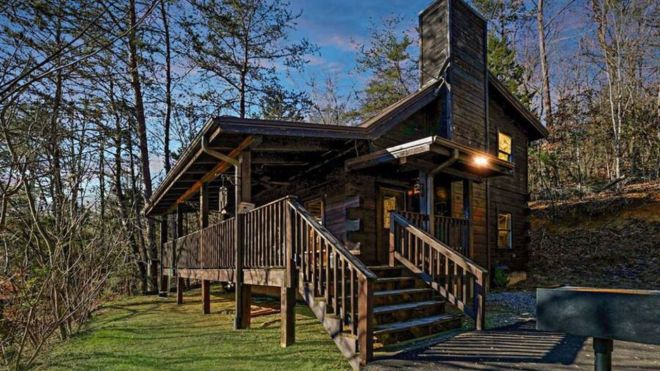 Top Reasons to Book Secluded Cabins in Pigeon Forge for Your Honeymoon
