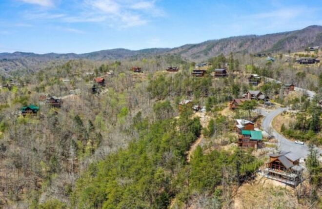 7 Log Cabins in Tennessee You Should Rent
