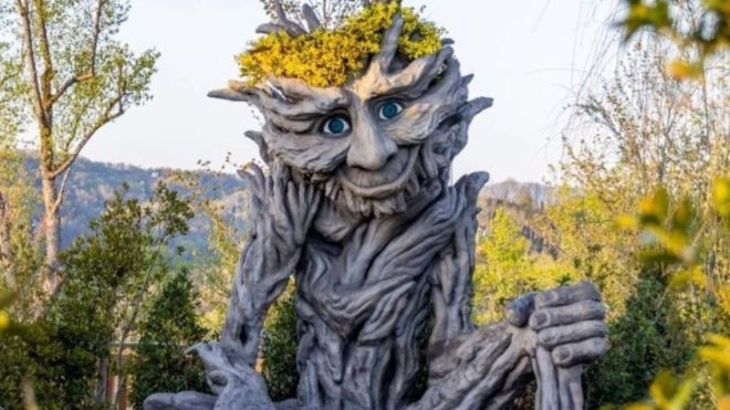 There’s a Happy Troll in Gatlinburg