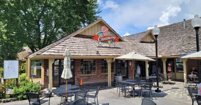 Best Hot Chocolate Spots Near Our Pigeon Forge Cabins
