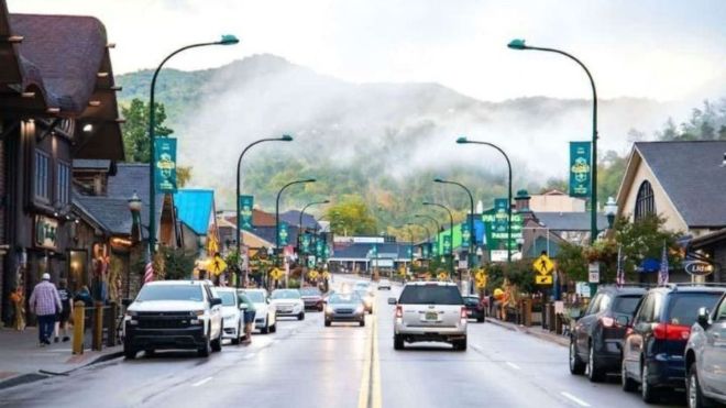 Exploring the Shopping Scene on Gatlinburg's Strip