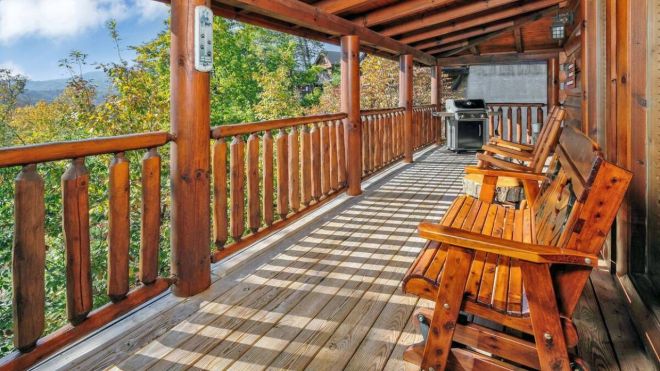 6 Charming Pigeon Forge Cabins with Wraparound Porches