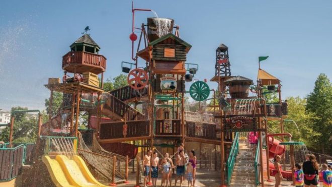 How to Have the Best Day Ever at Dollywood's Splash Country