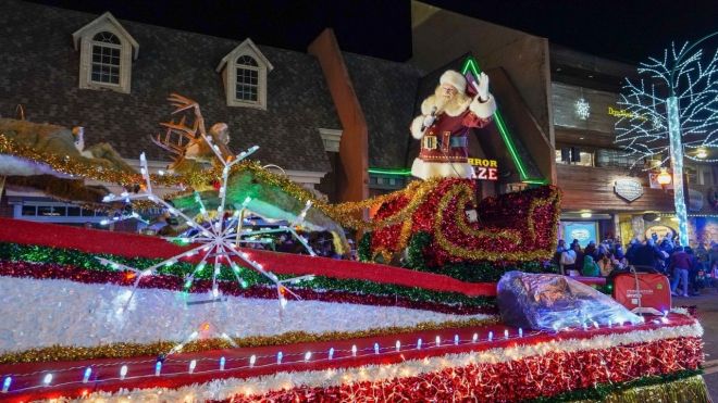 Everything You Need to Know About the 2023 Gatlinburg Christmas Parade
