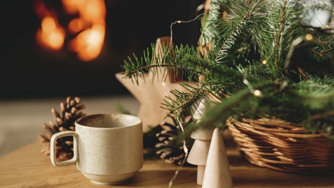 Holiday Cabin Decor: Transforming Your Rental for December Guests