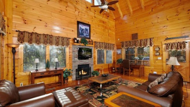4 Reasons Cabins in the Smokies Are Perfect for Group Vacations