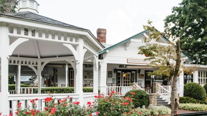 Top 5 Best Breakfast Restaurants in Pigeon Forge