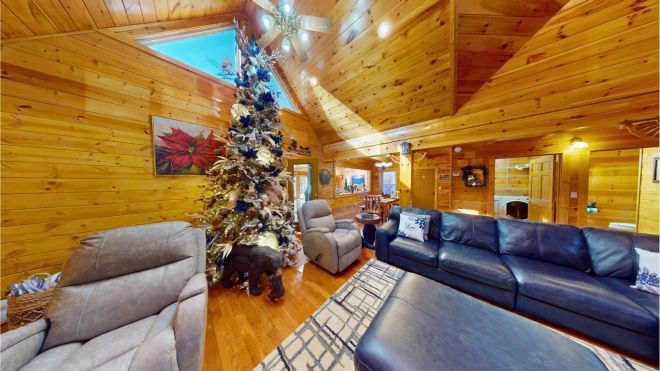 Top 10 Reasons to Spend Christmas in a Pigeon Forge Cabin