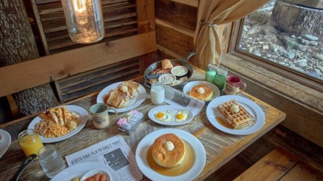 The Best Pancakes in the Smoky Mountains