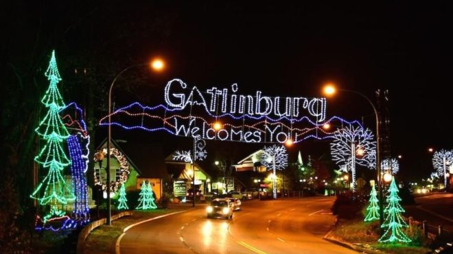 Christmas Light Tours in Gatlinburg