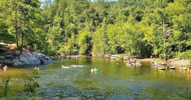 4 Best Swimming Spots in the Smoky Mountains