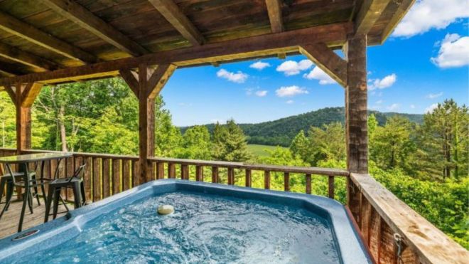 4 Intimate Cabin Rentals Perfect for a Romantic Tennessee Getaway