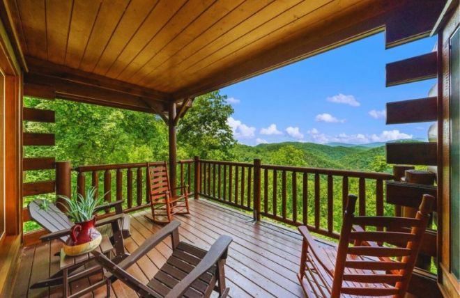 7 Unique Ways to Enjoy Our Cabins with Mountain Views in Tennessee