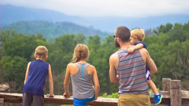 4 Reasons to Rent a Cabin for Dad this Father's Day