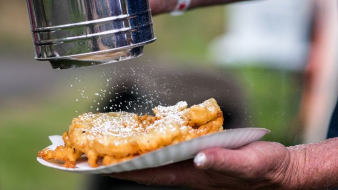 4 Best Funnel Cakes in Pigeon Forge and Gatlinburg