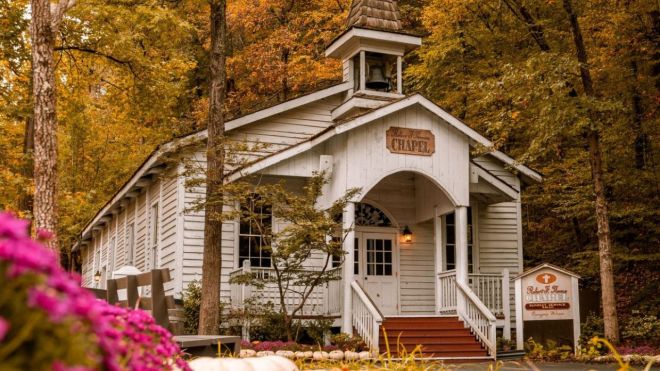 The History of the Old Country Church at Dollywood