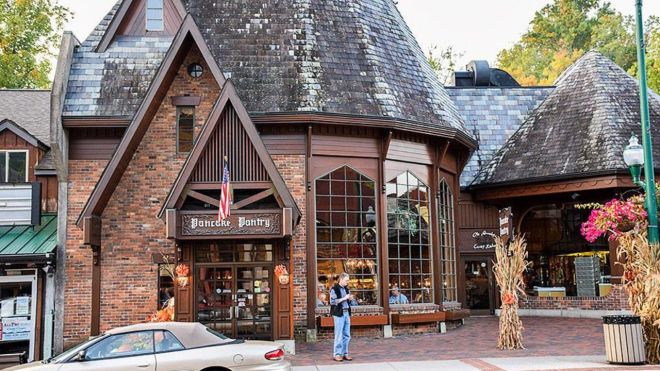 The 5 Best Breakfast Places in Gatlinburg, TN