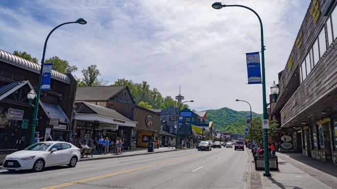 Top 10 Reasons Families Love Spring Break in the Smoky Mountains