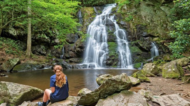 Top 4 Waterfalls in Gatlinburg, Tennessee