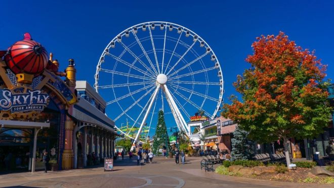 Why November is Such a Special Time to Visit Pigeon Forge