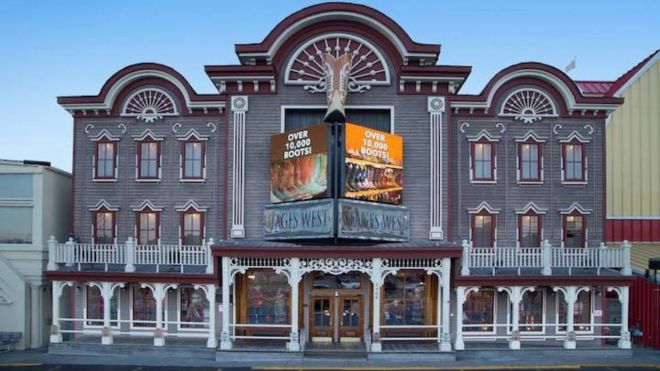Top 6 Shopping Spots in Pigeon Forge and Gatlinburg