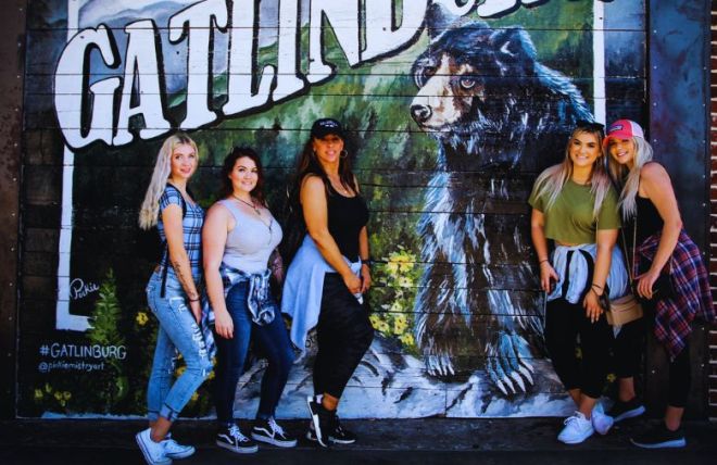 How to Dress for a Day in Gatlinburg: Tips for Comfort and Style