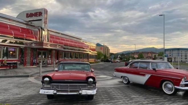 The Sunliner Diner in Pigeon Forge, TN