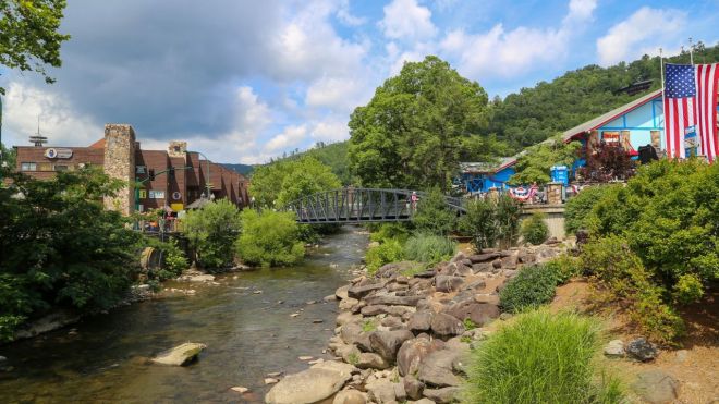 Top 8 Best Things to Do as a Family in Gatlinburg