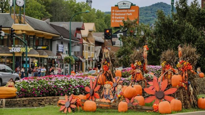 What to Do in Pigeon Forge and Gatlinburg This October