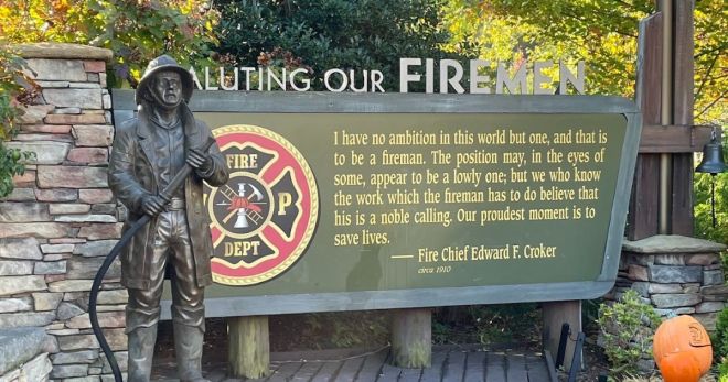 Find These 6 Hidden Secrets at Dollywood