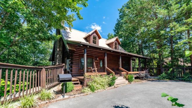 Pigeon Forge Cabins Near Dollywood: Your Gateway to Unforgettable Adventure